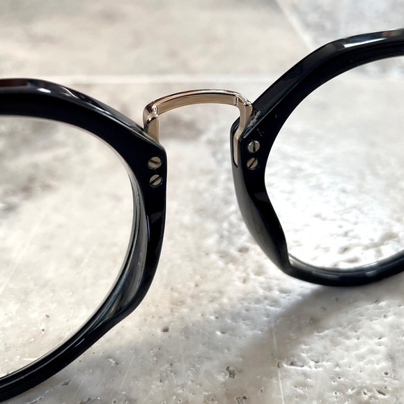 Juicy Couture Black + Gold Glasses (Includes Original Case + Cleaning Cloth) - Picture 10 of 16